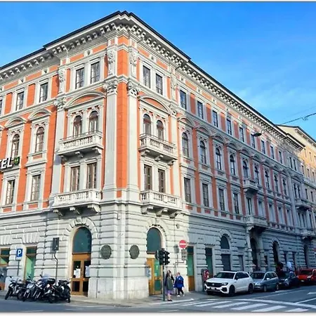 Cellini Apartment